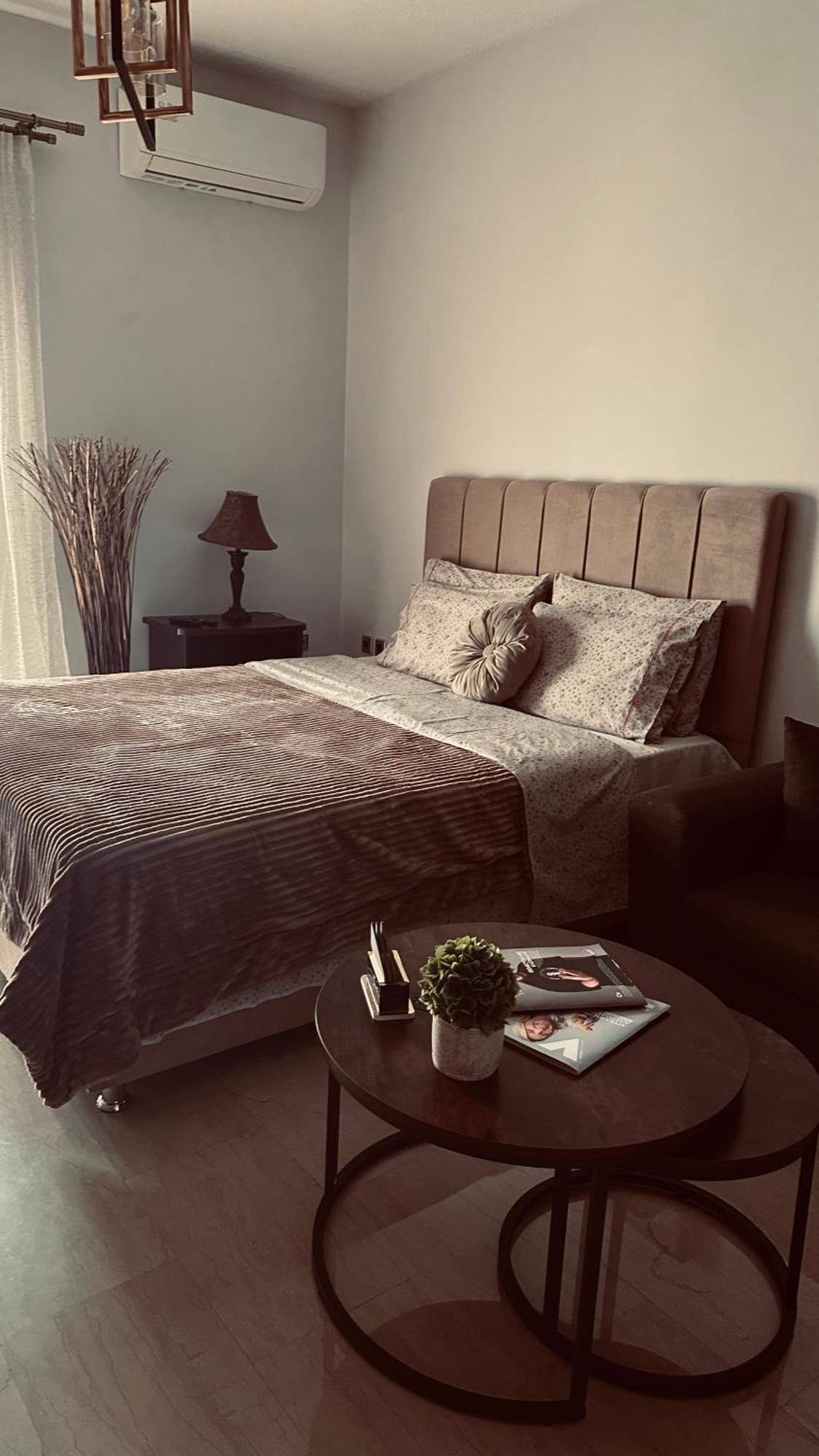 Black Flox Apartment Драма Екстериор снимка